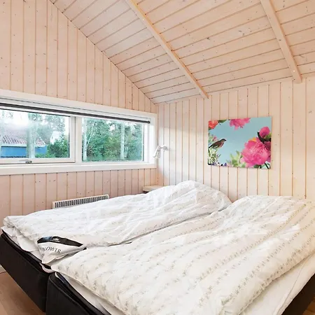 8 Person In Humble-by Traum *