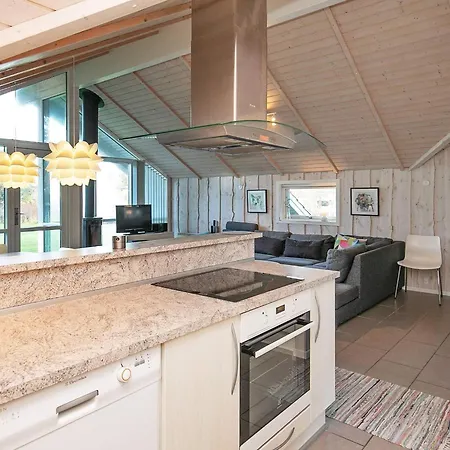 8 Person In Humble-by Traum Nordenbro Vesteregn